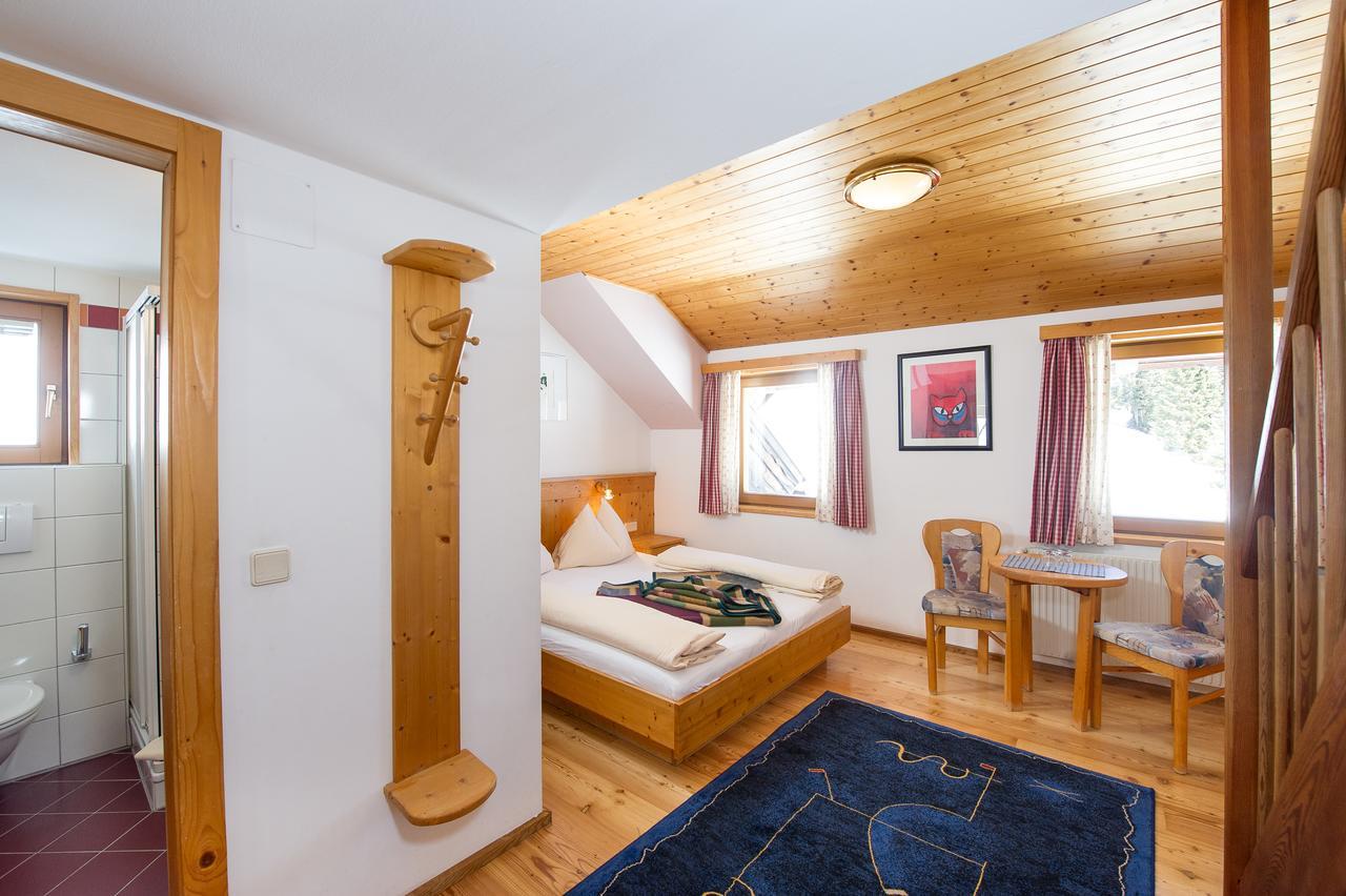 Hotel Sattleggers Alpenhof&Feriensternwarte Greifenburg Exterior foto