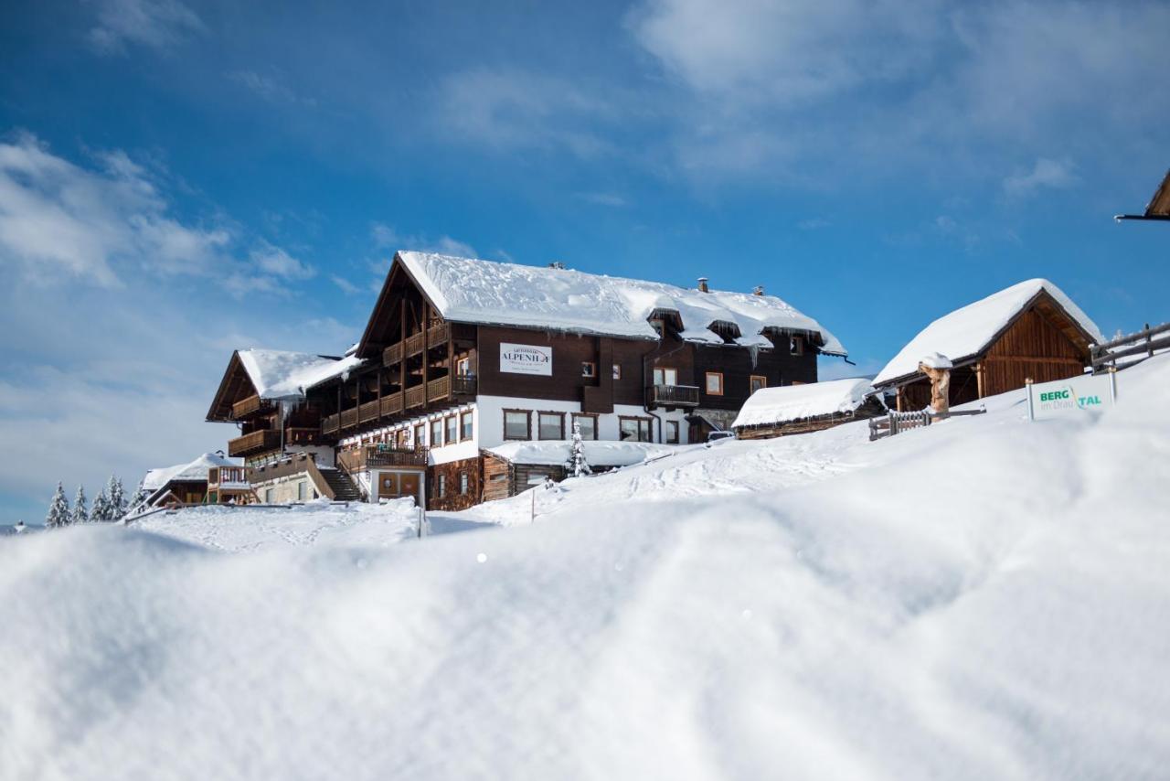Hotel Sattleggers Alpenhof&Feriensternwarte Greifenburg Exterior foto